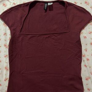H&M Burgundy Short Sleeve Top